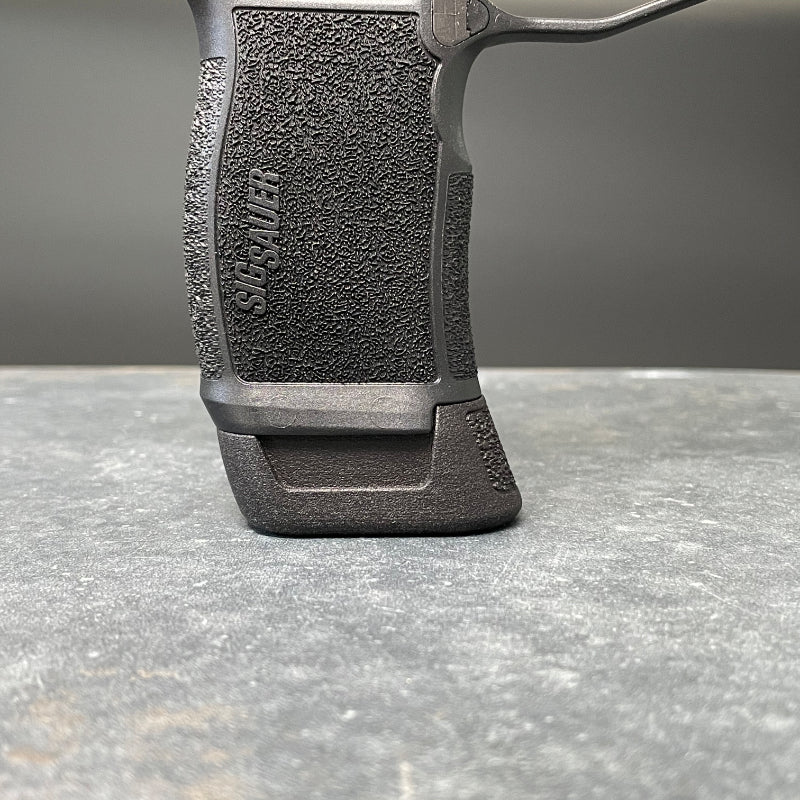 Extended Pro Ledge for SIG P365XL 12 Round Mag